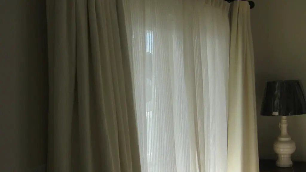 What color rod for gray curtains?