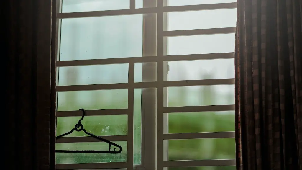 How to get curtains to hang correctly?