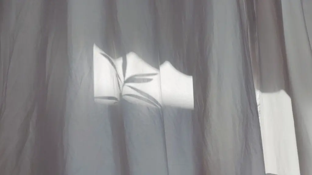 Are curtains included in the sale of a house?