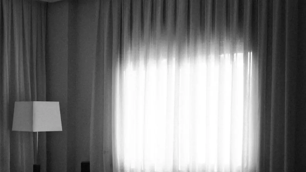 Can you put two curtains on one rod?
