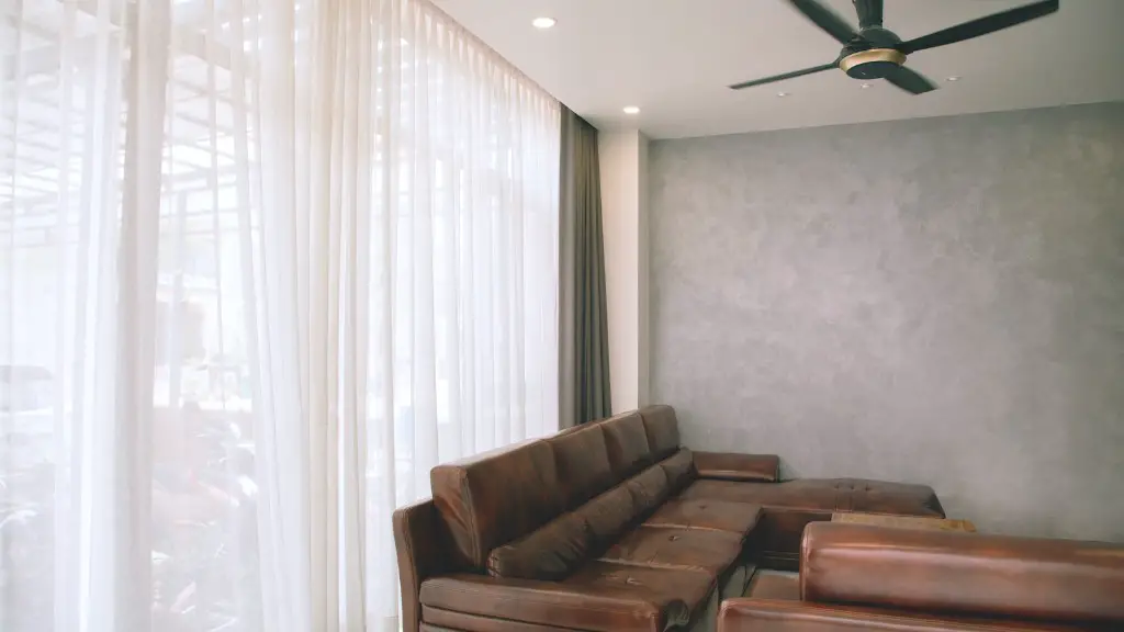 How to hang curtains for a bay window?