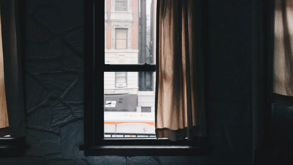 How to install curtains rods?