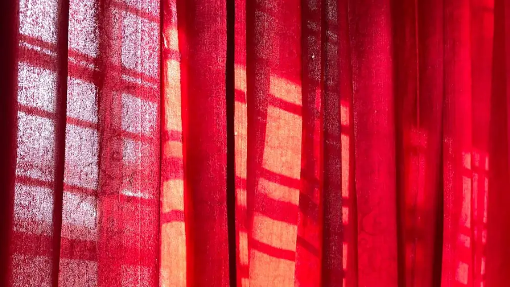 How to clean linen curtains?