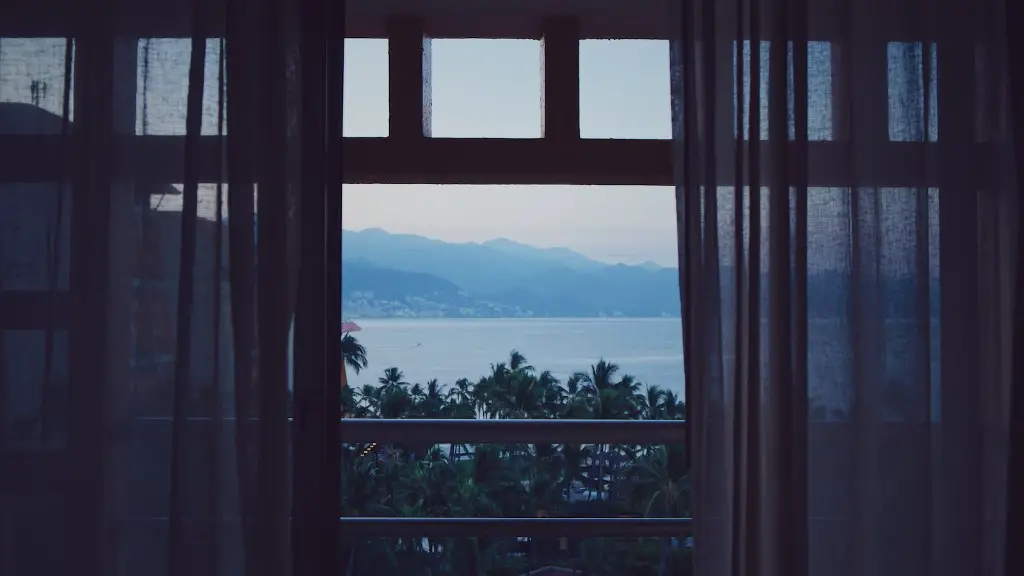 How to dust curtains?