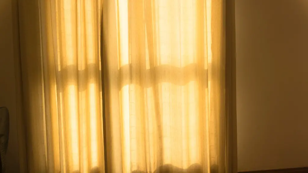 How to dye fabric curtains?