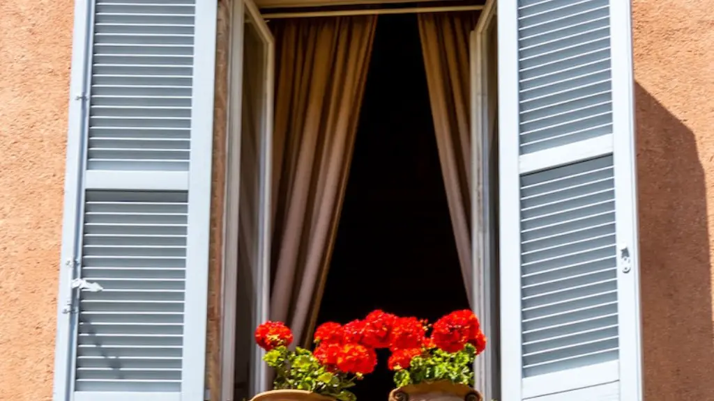 How to make curtains look good?